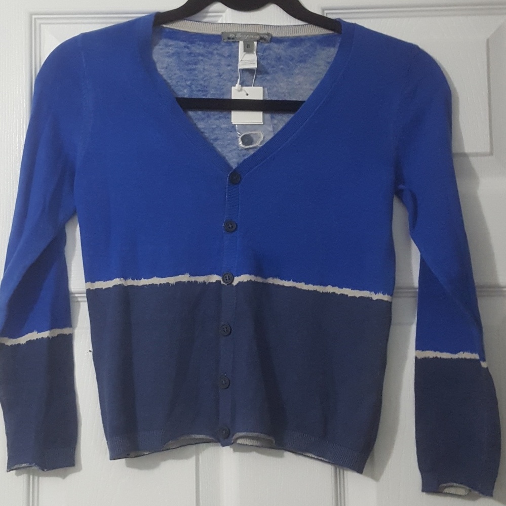 Boys button sweater, size 8.